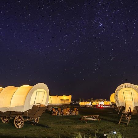Conestoga Ranch Glamping Resort Гарден-Сити Экстерьер фото
