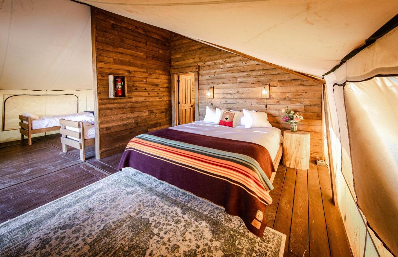 Conestoga Ranch Glamping Resort Гарден-Сити Экстерьер фото
